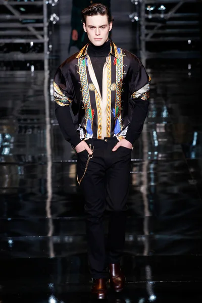 Look 20